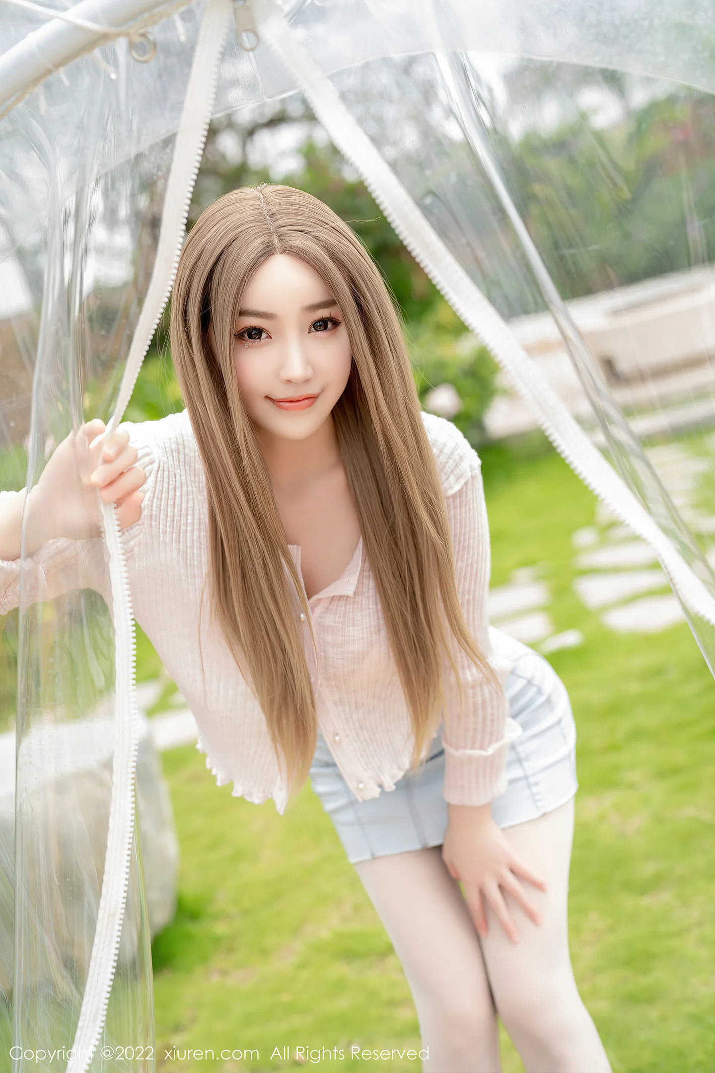 图片[6]-[XiuRen秀人网] VOL.5295 女神朱可儿Flora大理旅拍粉色上衣配超薄无内肉丝撩人诱惑写真71P-秀人网官方网站